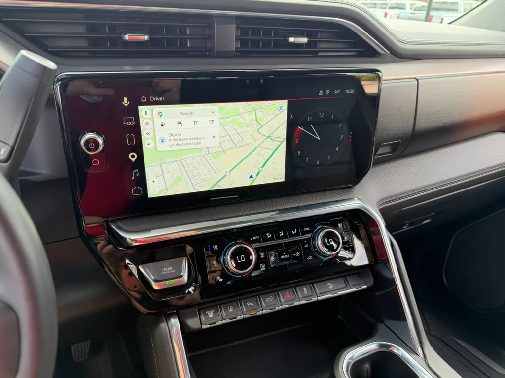 Used 2025 Sterling Metallic GMC Denali image 9