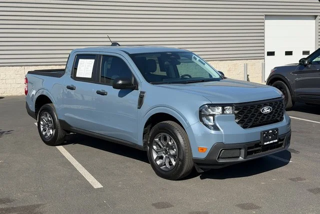 Used 2026 Gray Ford XLT image 2