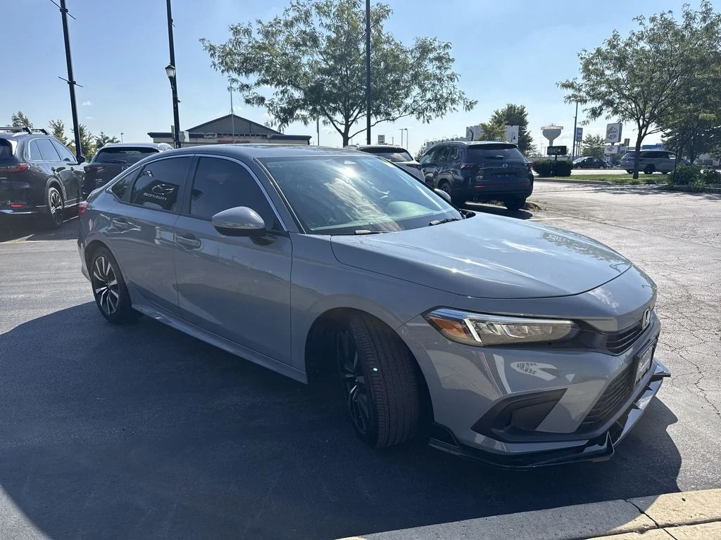 Used 2024 Gray Honda EX image 5