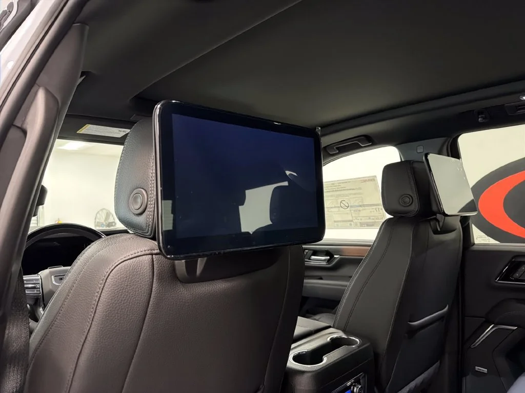 2027 GMC Yukon Denali - Photo 13