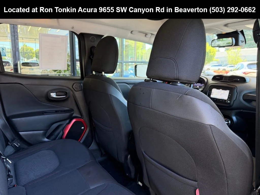 Used 2016 Black Jeep Trailhawk image 32