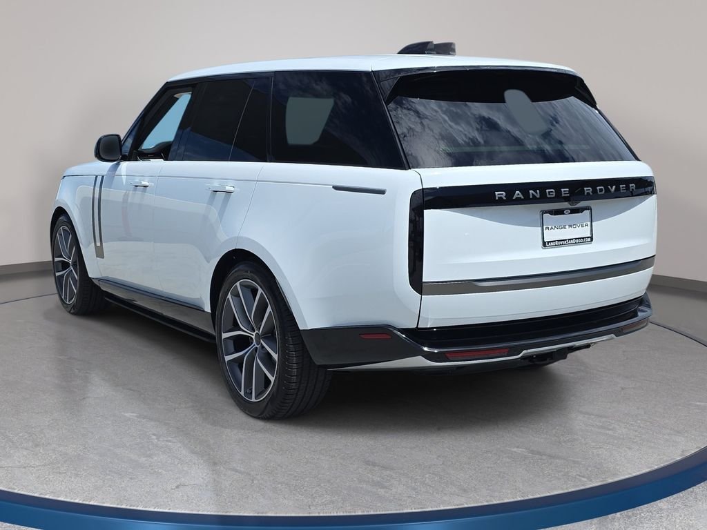 New 2026 Fuji White Land Rover SE image 7