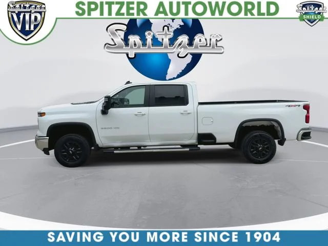 Used 2025 White Chevrolet LT image 6