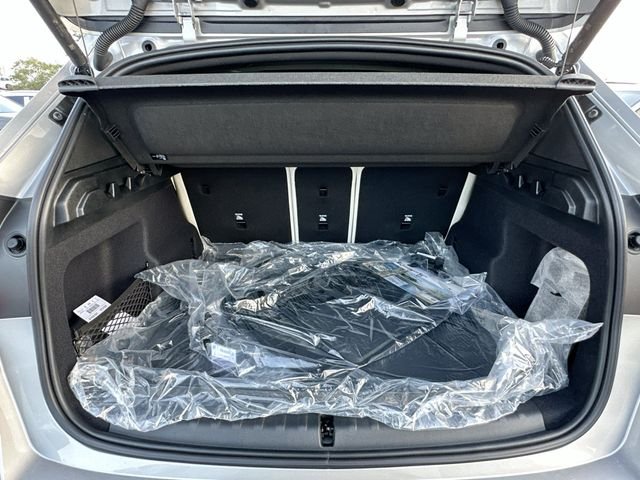 New 2026 Silver BMW xDrive28i image 21