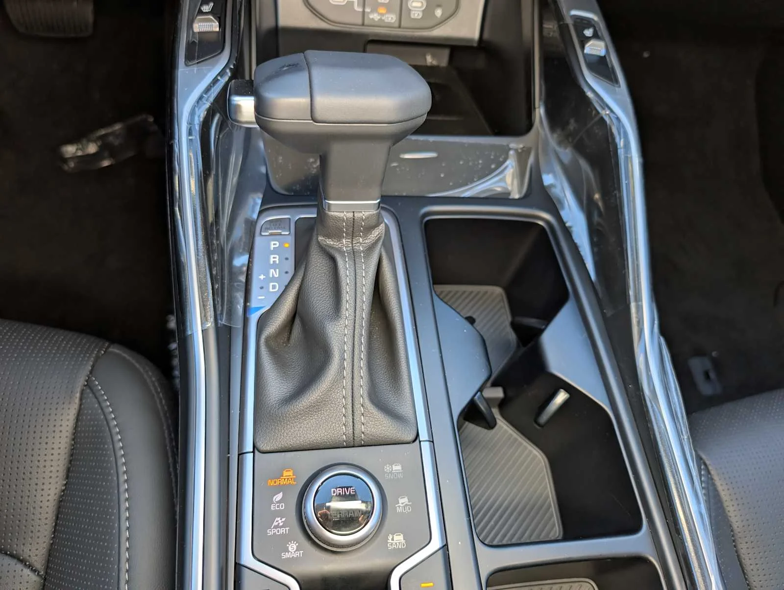 2026 Kia Sorento EX - Photo 23
