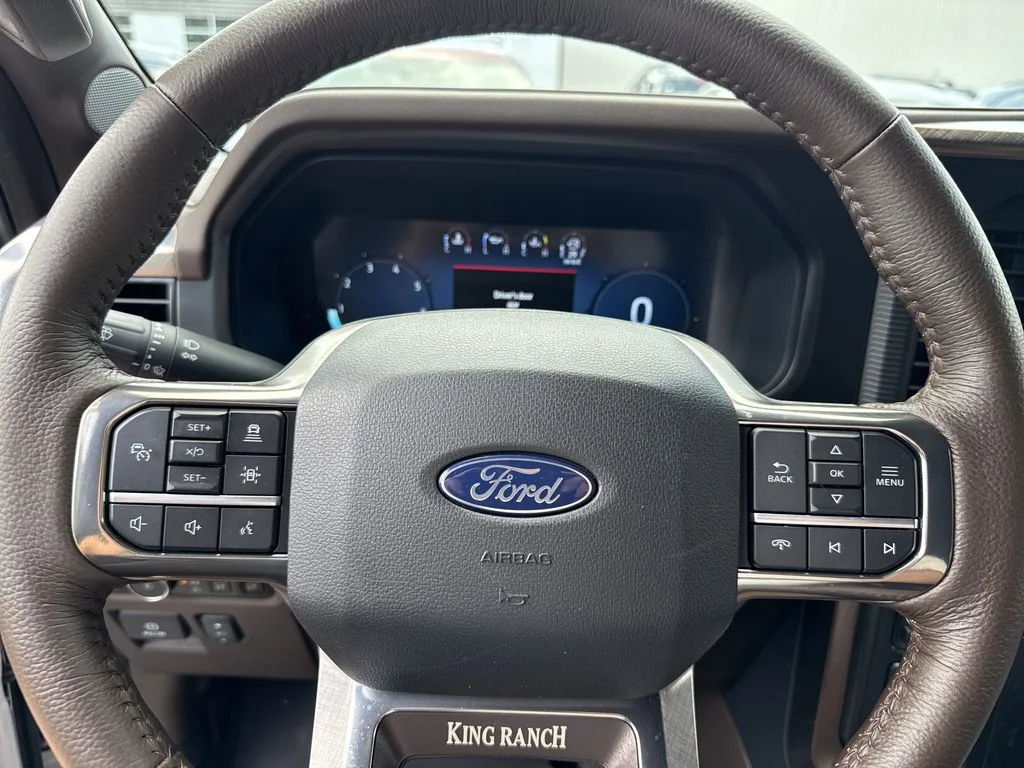 Used 2025 White Ford King Ranch image 23
