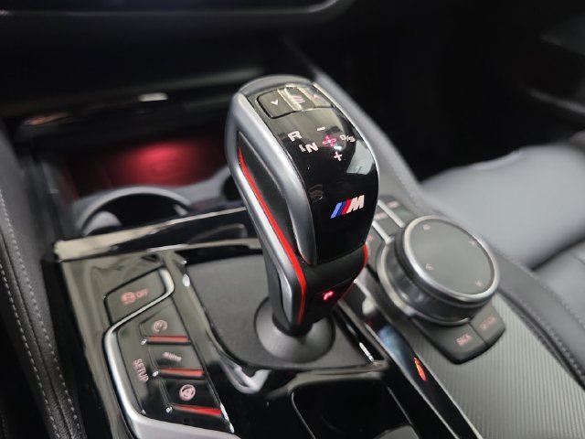 Used 2020 Singapore Gray Metallic BMW Competition image 24