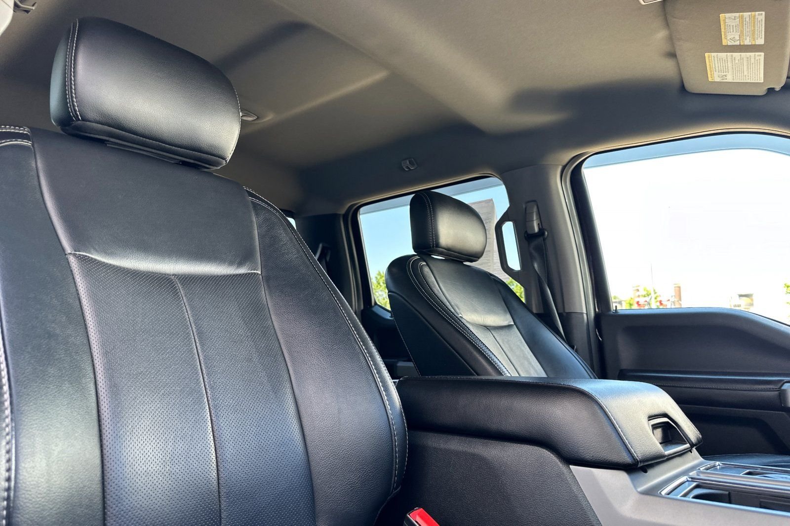 2020 Ford F-150 Lariat - Photo 16