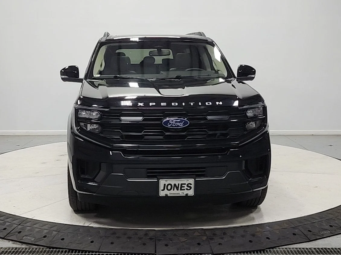 Used 2025 Black Ford Active image 3