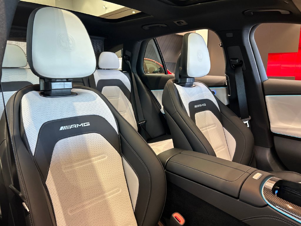 New 2027 MANUFAKTUR Moonlight White Magno Mercedes-Benz AMG® E 53 Hybrid Wagon image 24