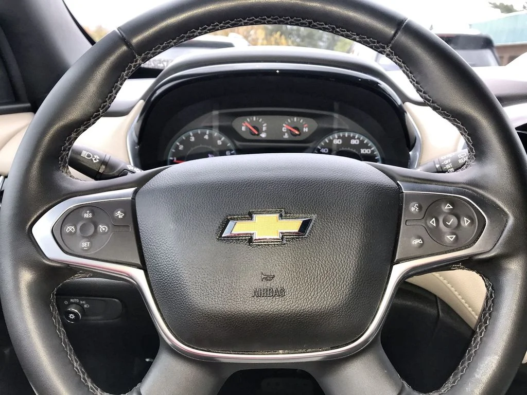 Used 2023 White Chevrolet LT image 14