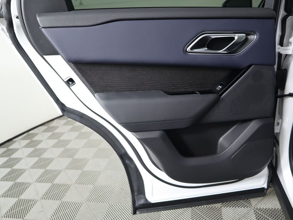 Certified Used 2024 Fuji White Land Rover S image 28