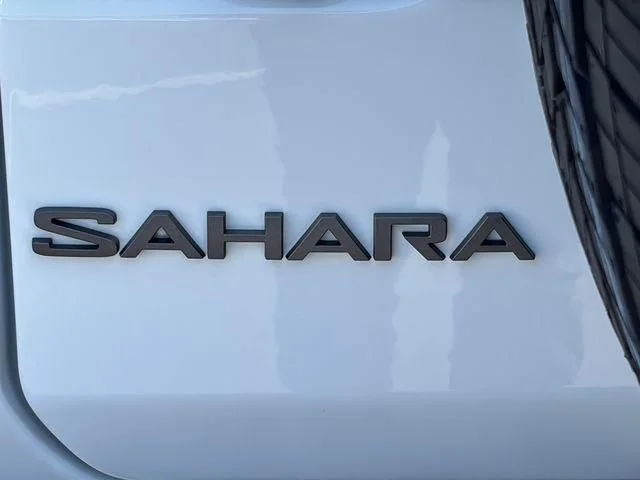 2025 Jeep Wrangler 4-Door Sahara - Photo 14