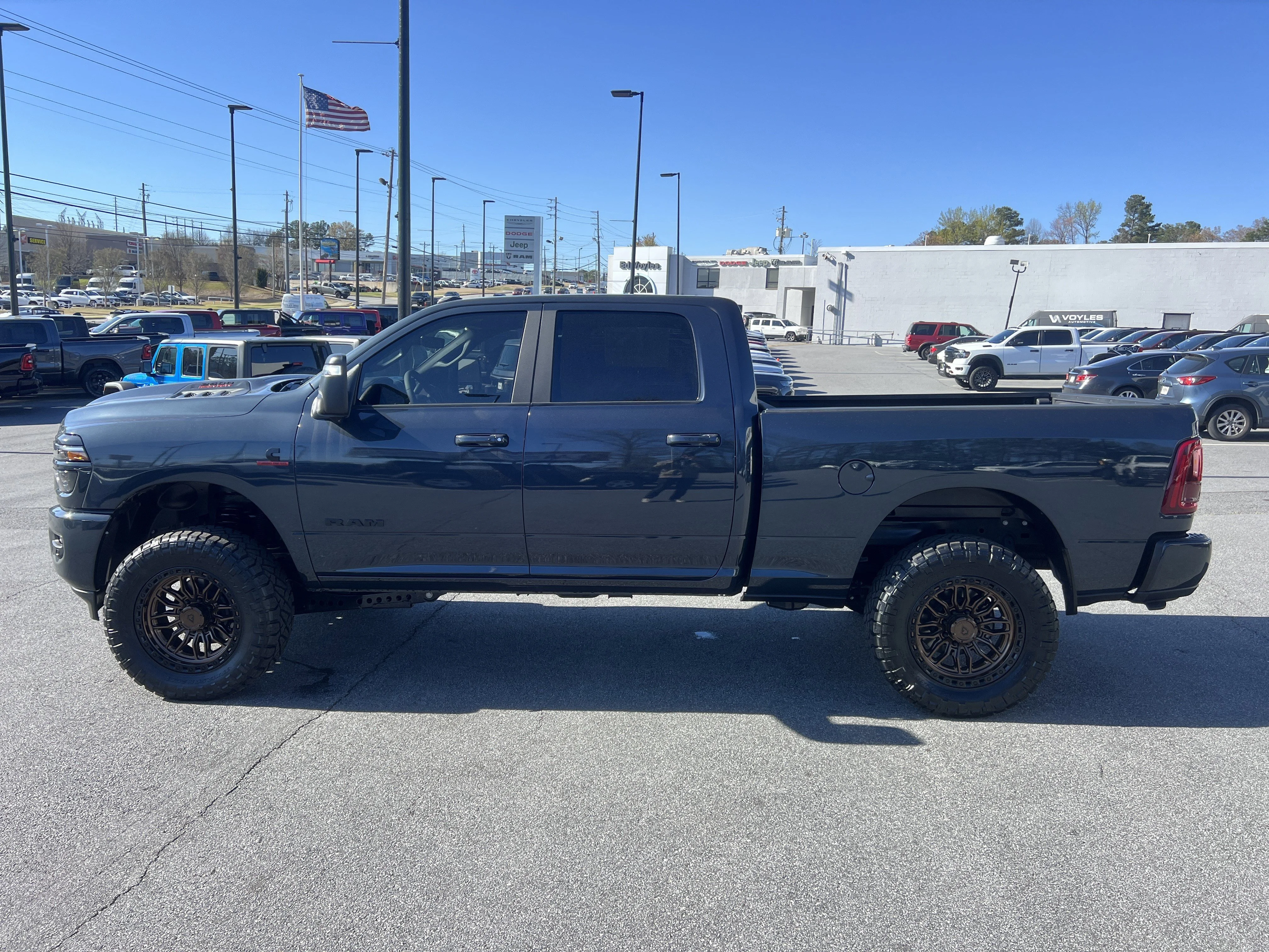 2025 RAM 2500 Laramie - Photo 6