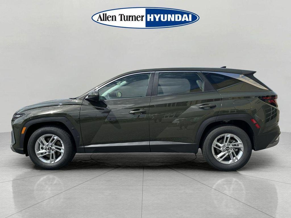 New 2026 Rockwood Green Hyundai SE FWD image 4