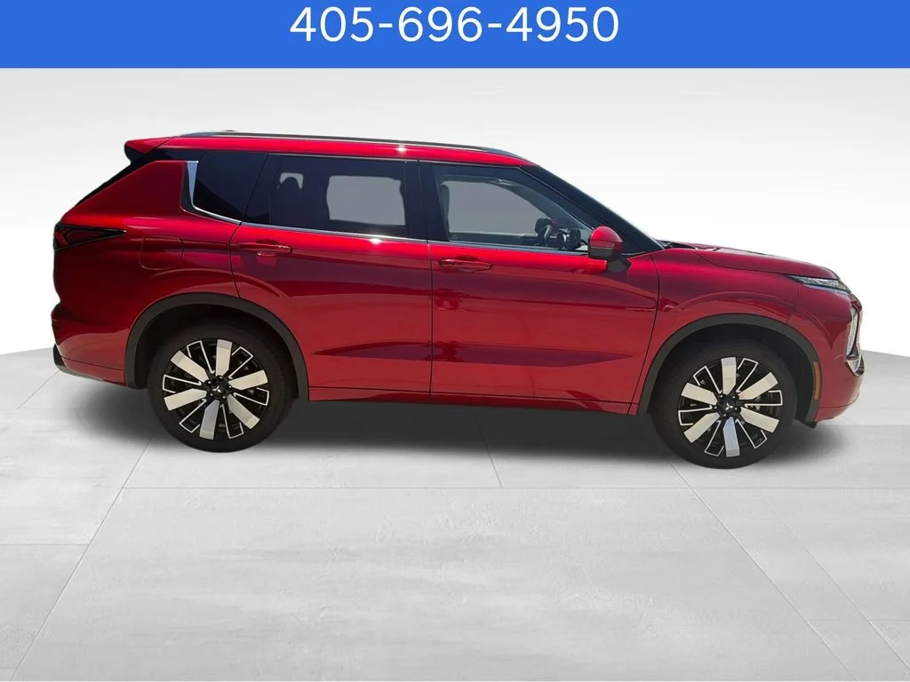 Pre-Owned 2026 Mitsubishi Outlander SEL