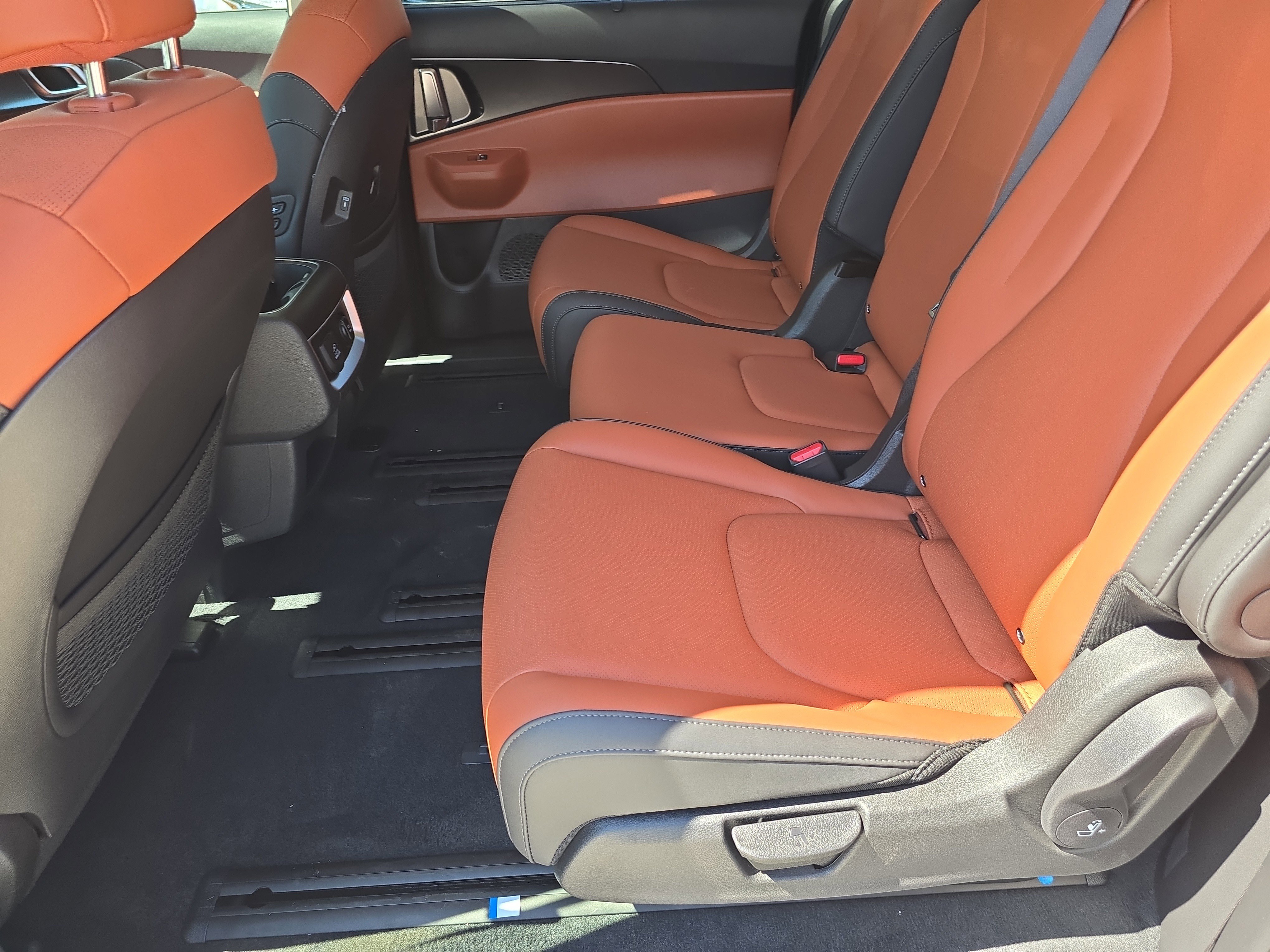 New 2026 Aurora Black Pearl Kia SX image 17