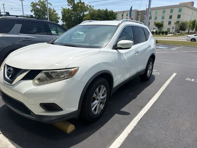 Used 2015 White Nissan SV image 1