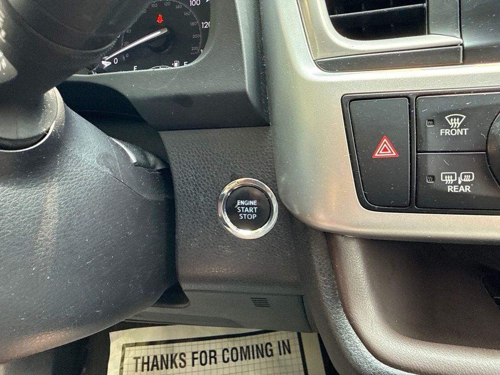 Used 2019 Silver Toyota XLE image 34
