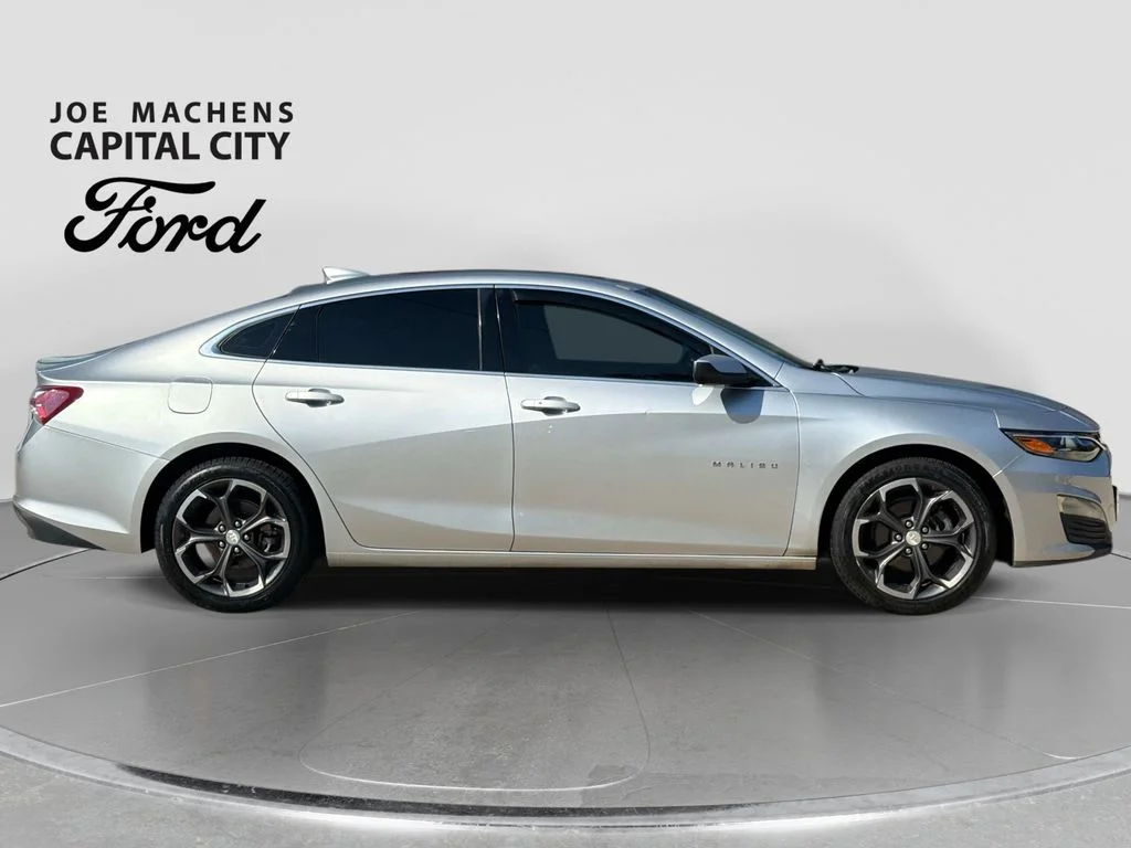 Used 2022 Silver Chevrolet LT image 3