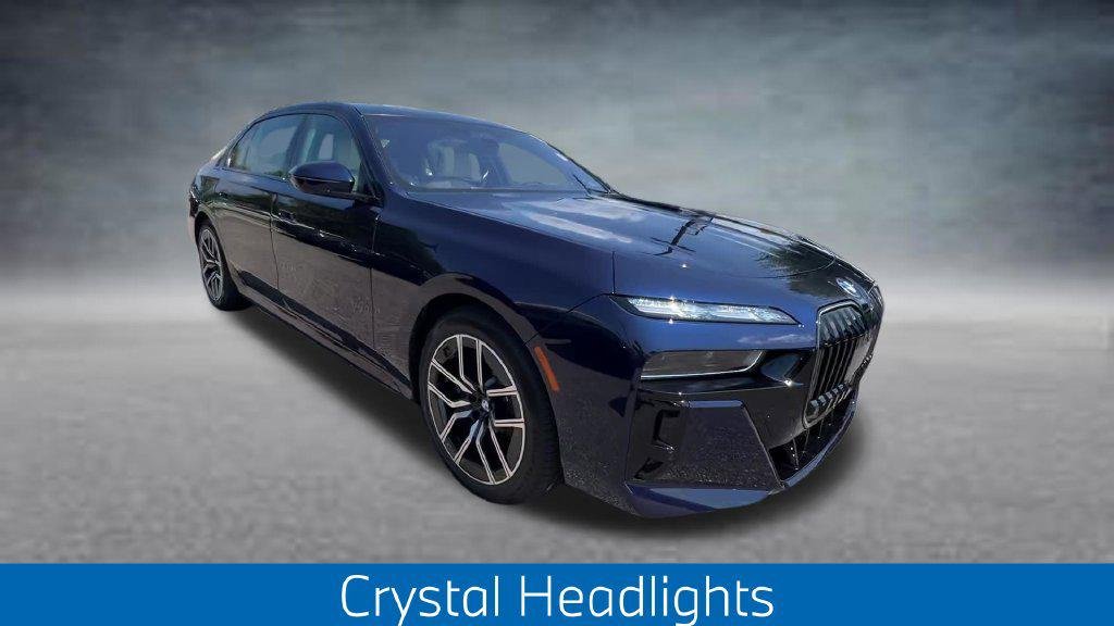 New 2026 Tanzanite Blue II Metallic BMW 750e xDrive image 14
