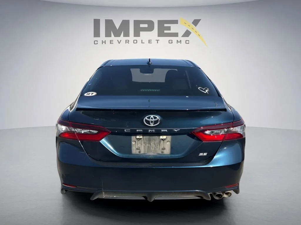 Used 2021  Toyota SE Nightshade image 3