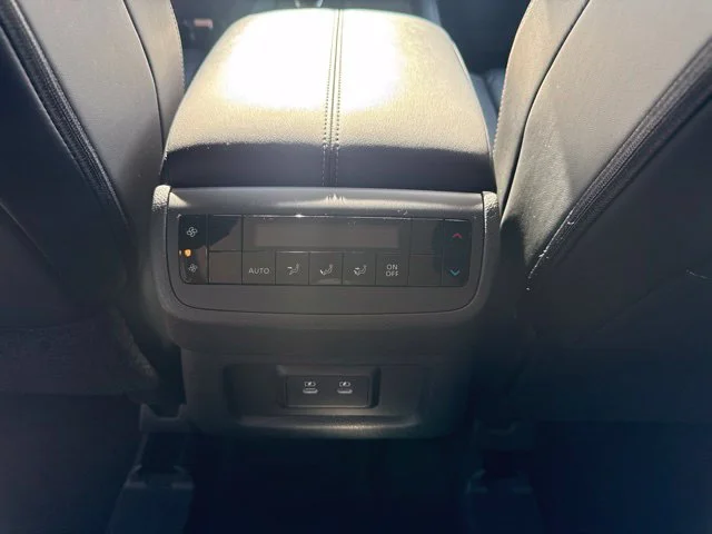 Used 2026 Blue Nissan SL image 17