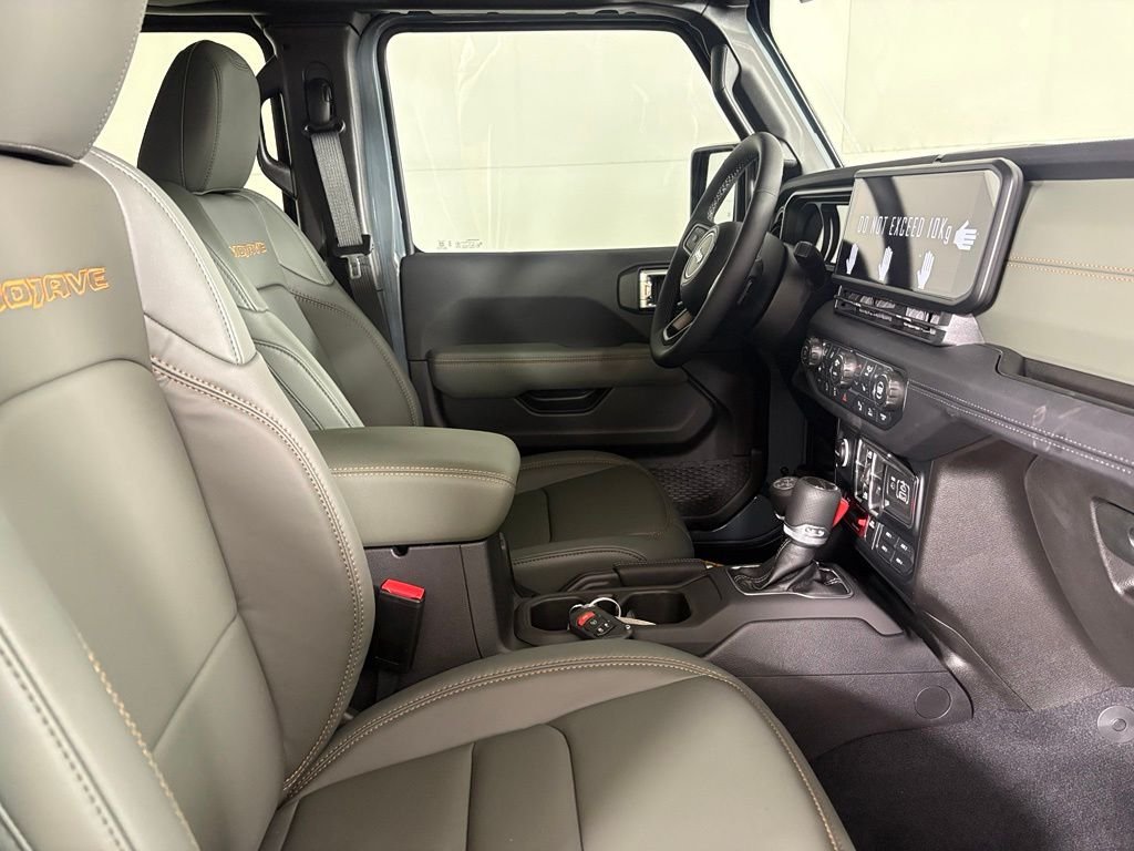 New 2026 Anvil Clearcoat Jeep Mojave X image 14
