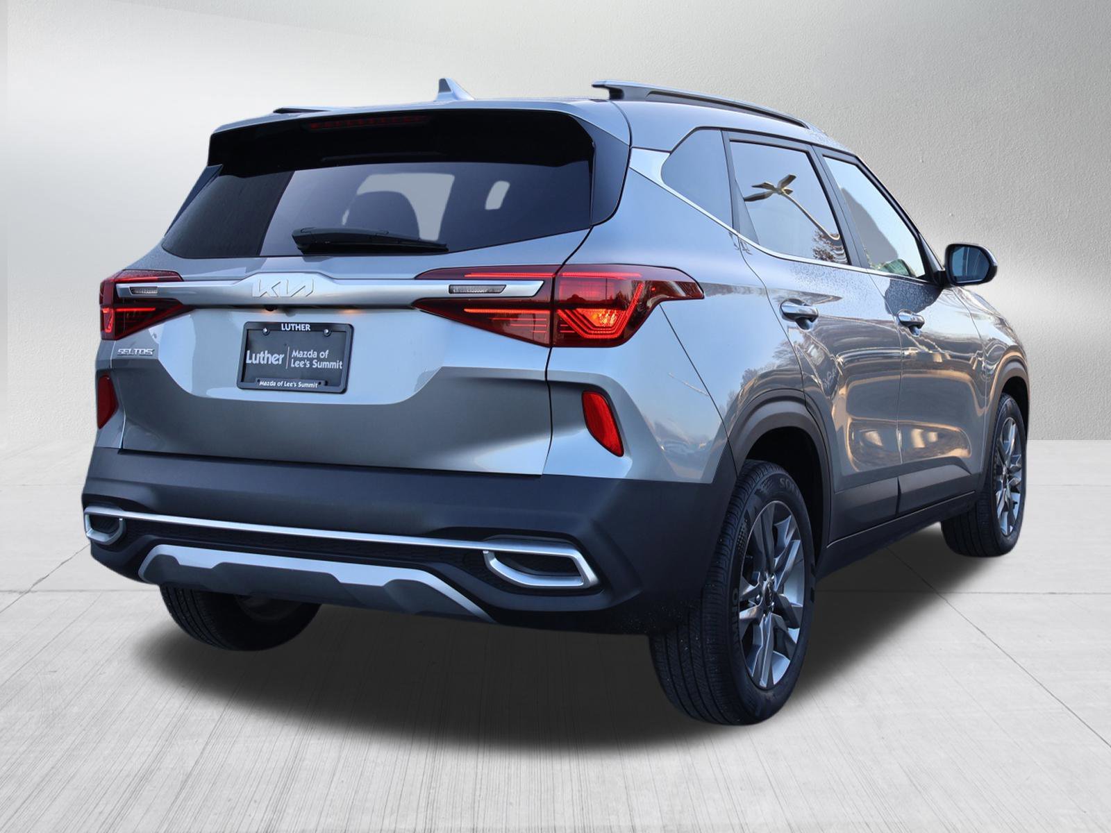 2023 Kia Seltos S - Photo 7