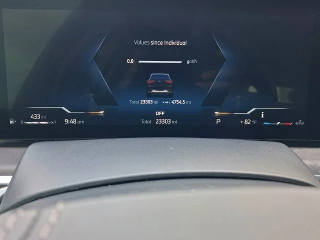 Used 2025 Black BMW xDrive40i image 18