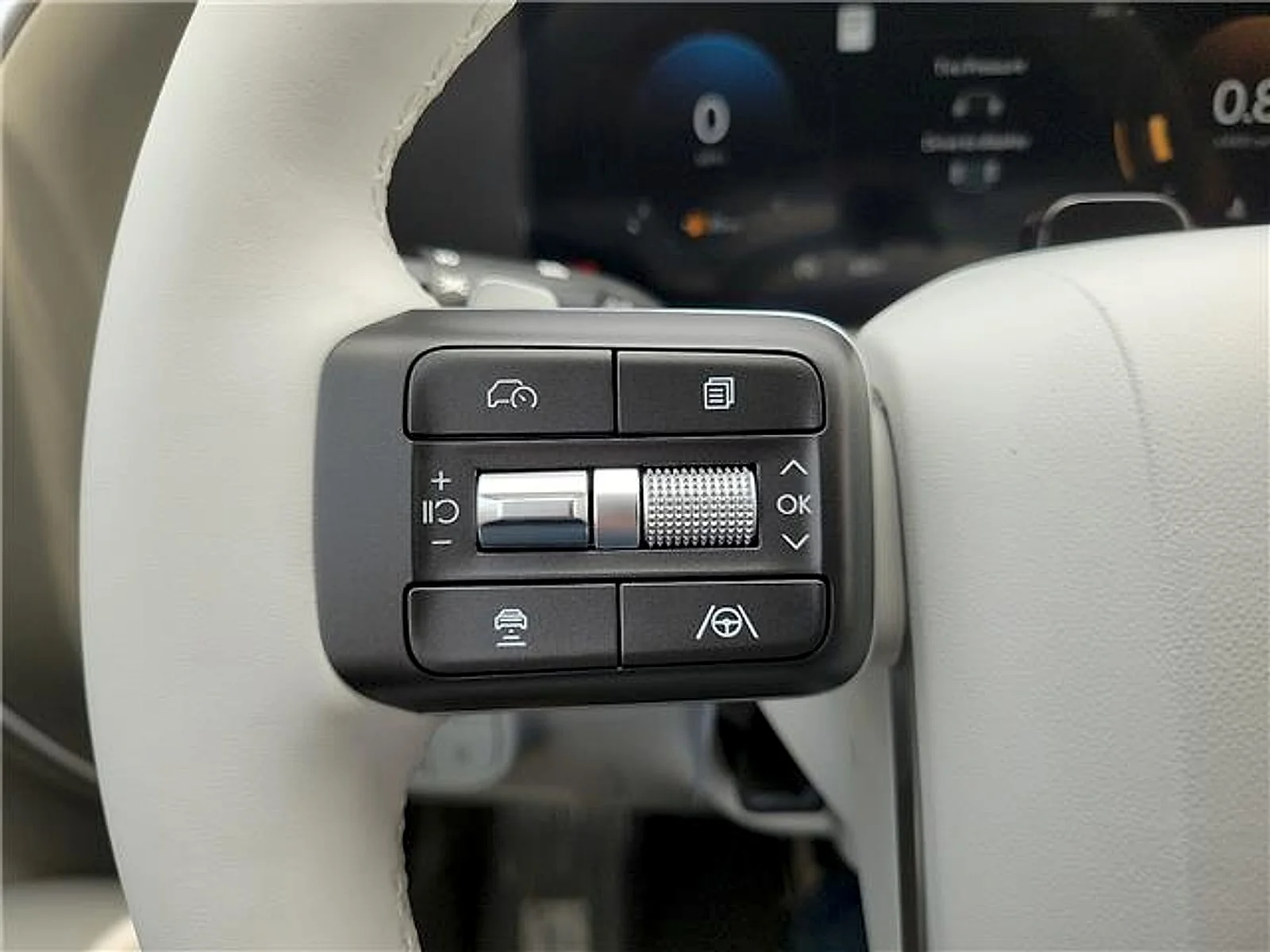New 2026 White Hyundai SEL Premium image 20