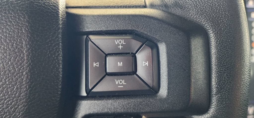 Used 2017 Lightning Blue Ford XL image 27