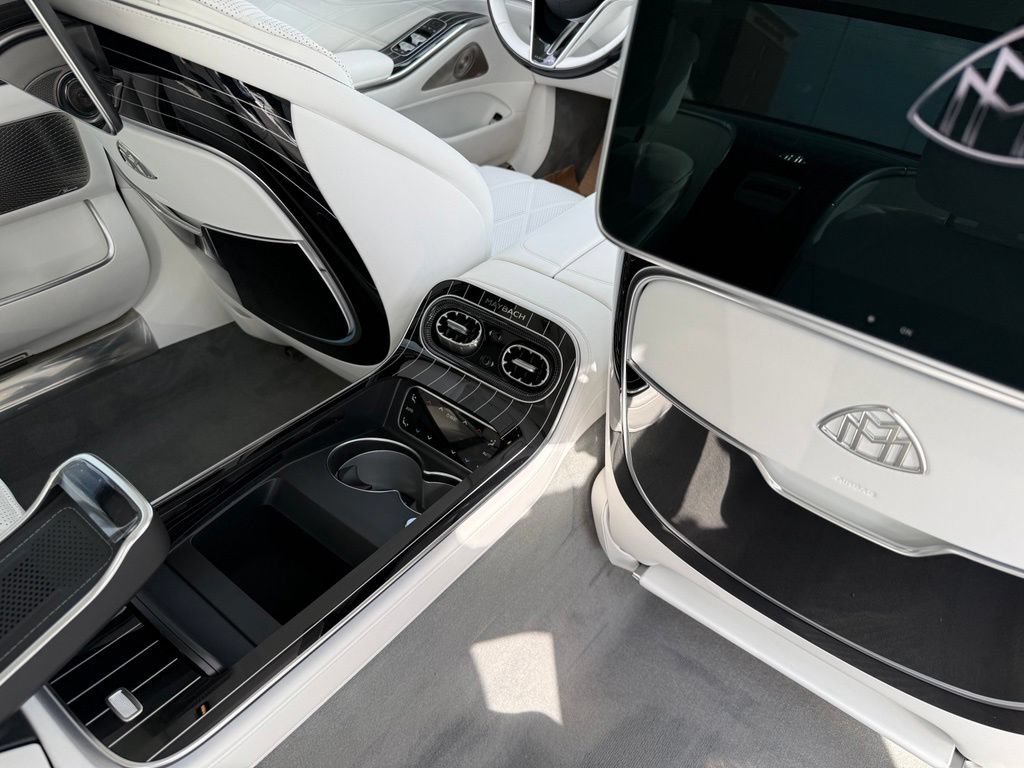 New 2027 Sonoran Brown Metallic Mercedes-Benz S 580 image 48