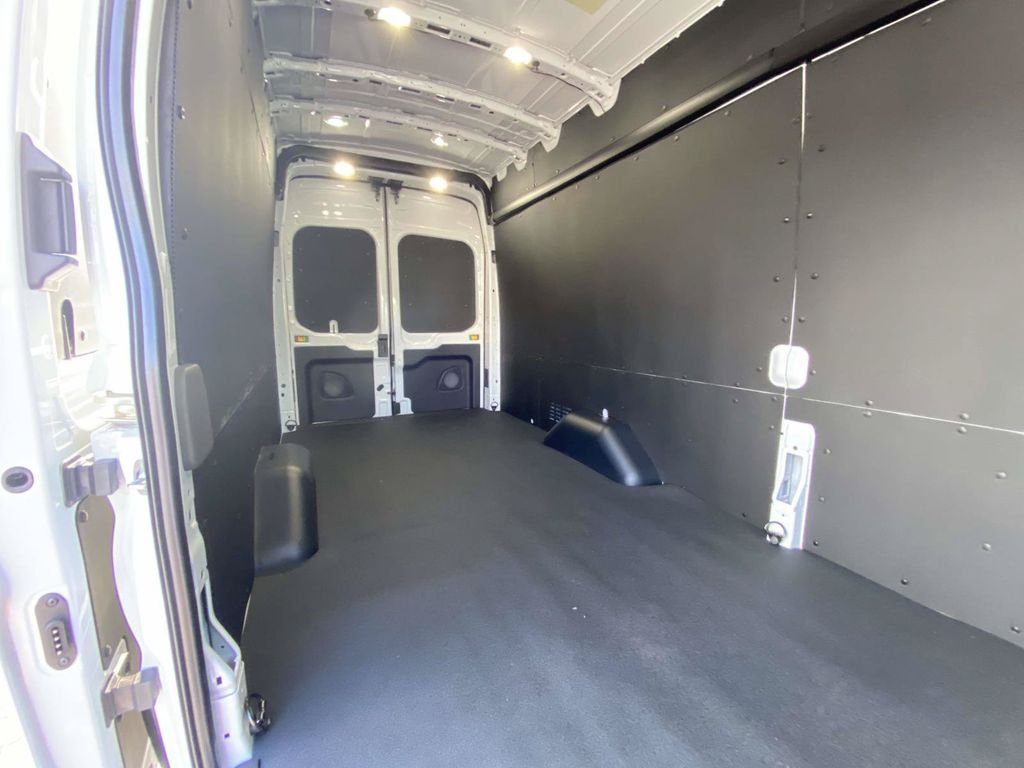 New 2026 Oxford White Ford Cargo Van image 10