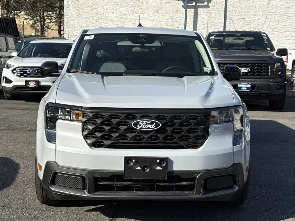 New 2026 White Ford XLT image 2
