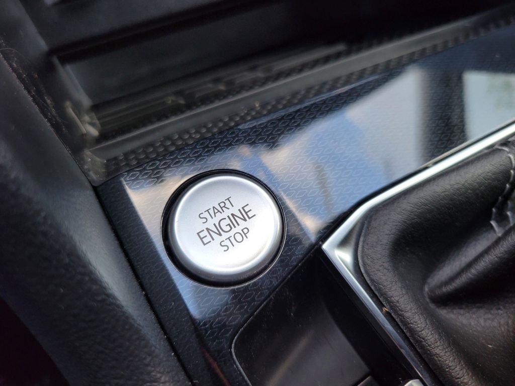 New 2026 Black Volkswagen 1.5T SE Black image 20