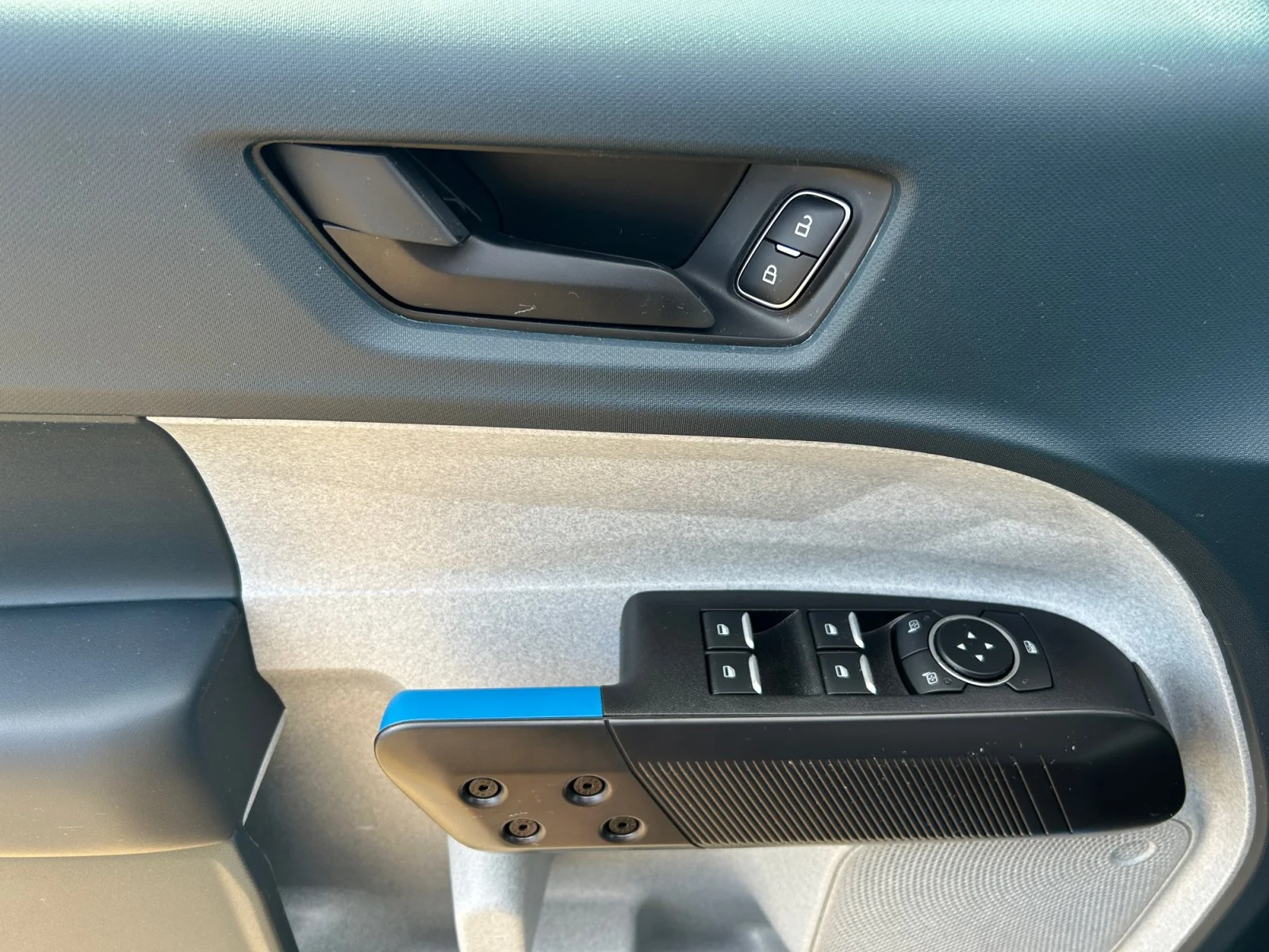 New 2026 Velocity Blue Ford XLT image 15