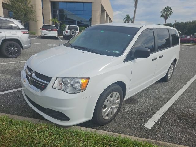 Used 2020 White Knuckle Clearcoat Dodge SE image 1