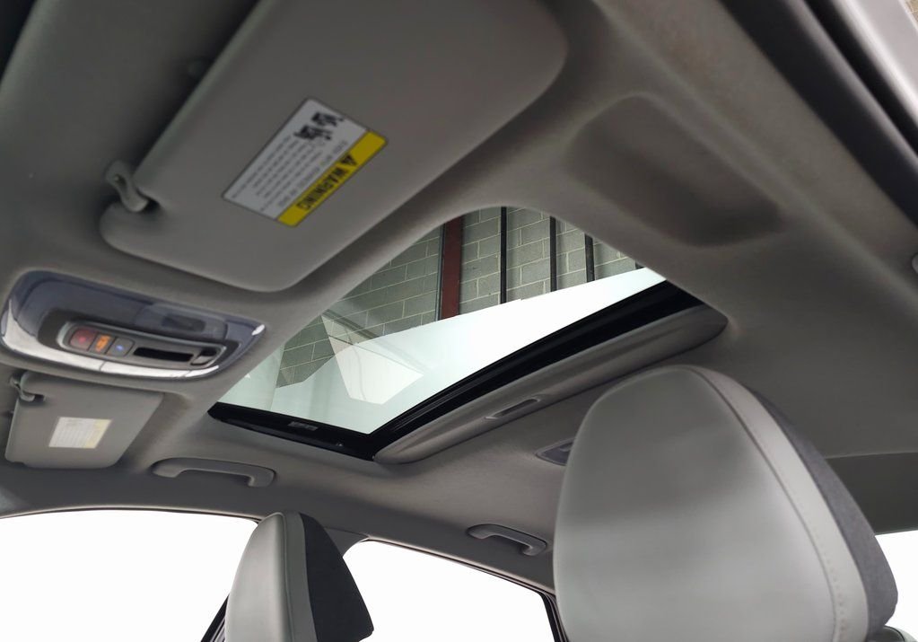 2024 Hyundai Elantra Limited - Photo 16