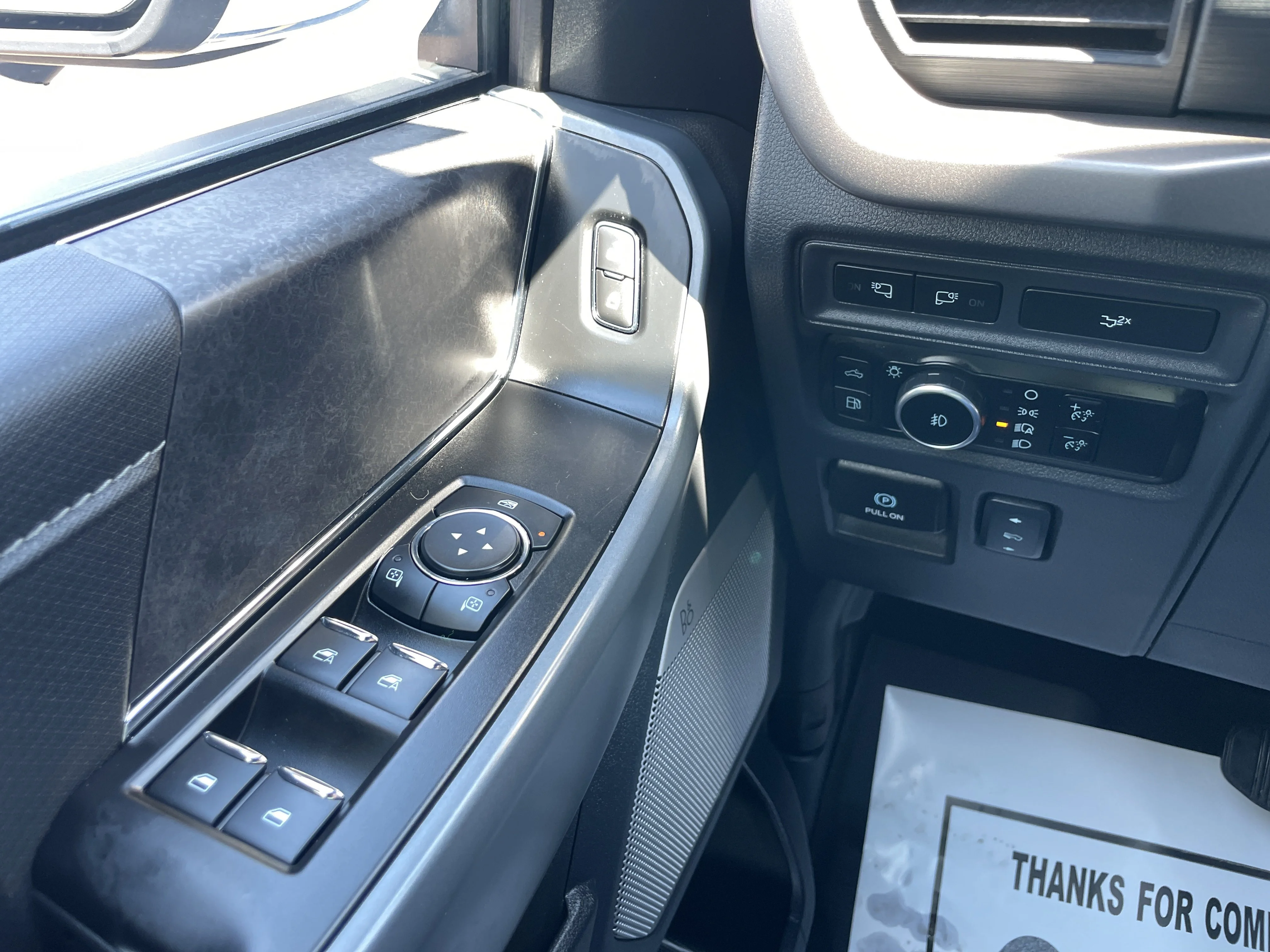 Used 2024 Oxford White Ford XLT image 24