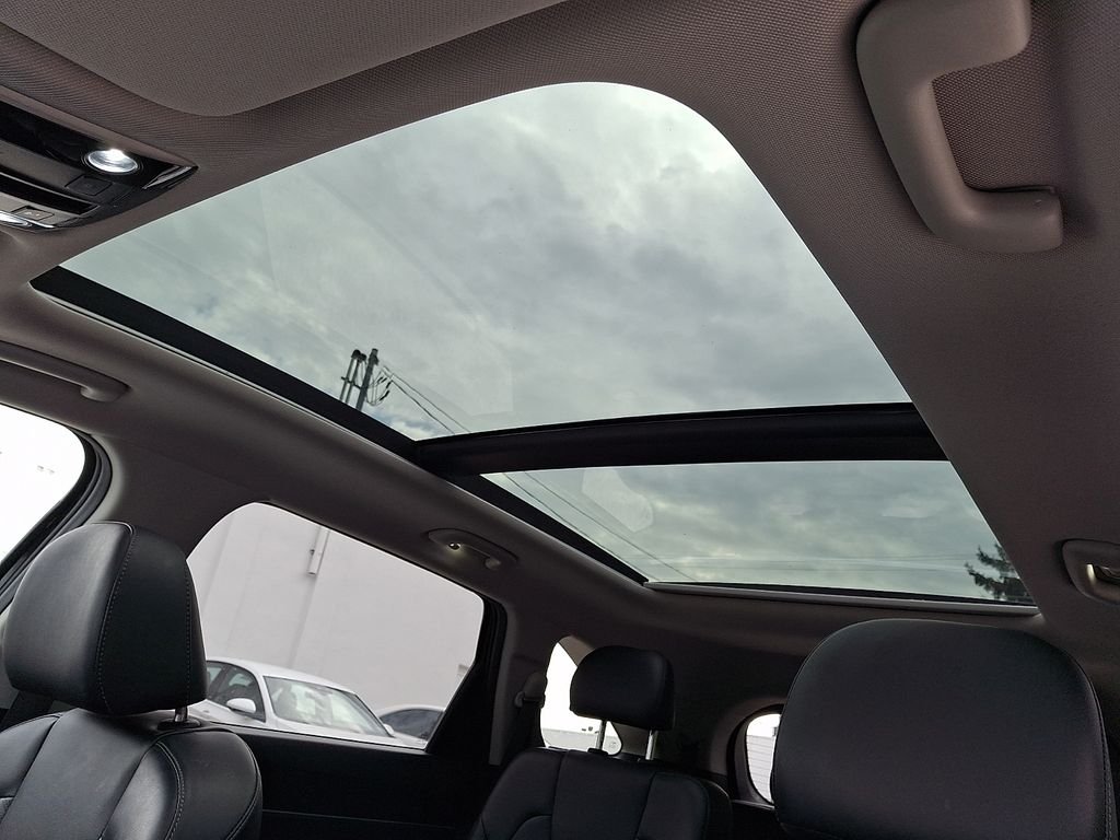 Used 2023 Black Kia SX image 17