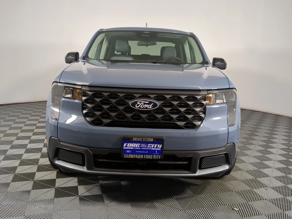 New 2026 Azure Gray Metallic Tri-Coat Ford XLT image 3