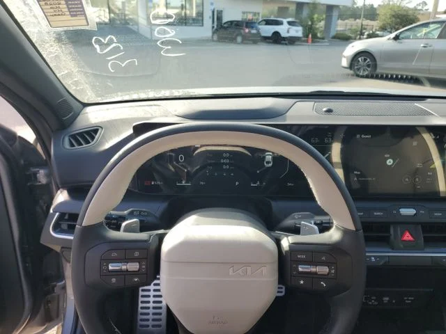 2025 Kia K4 GT-Line Turbo - Photo 13
