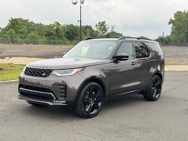 2025 Land Rover Discovery Dynamic SE