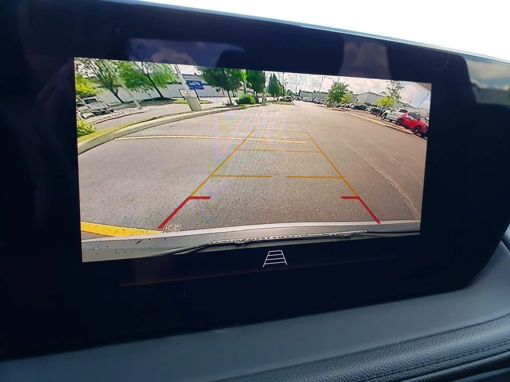 New 2026 Summit White Buick Preferred image 13