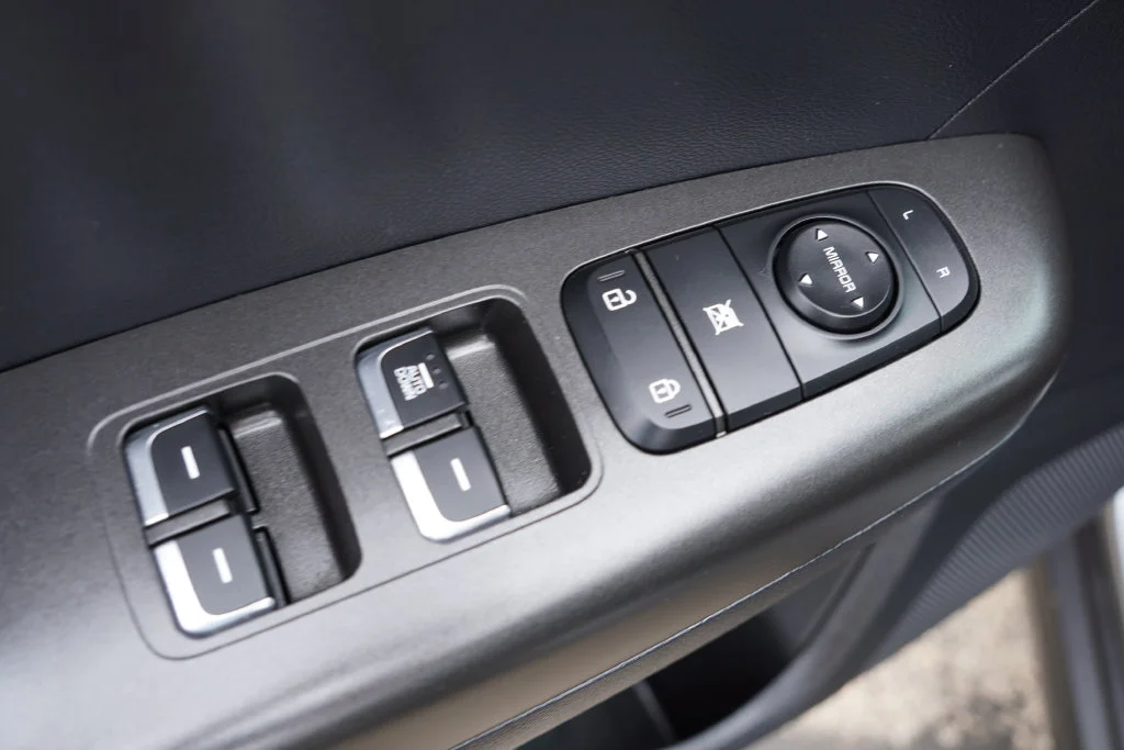 Used 2022 Steel Gray Kia LX image 21