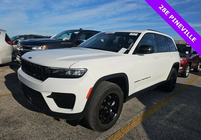 2024 Jeep Grand Cherokee Altitude 4x4's photo