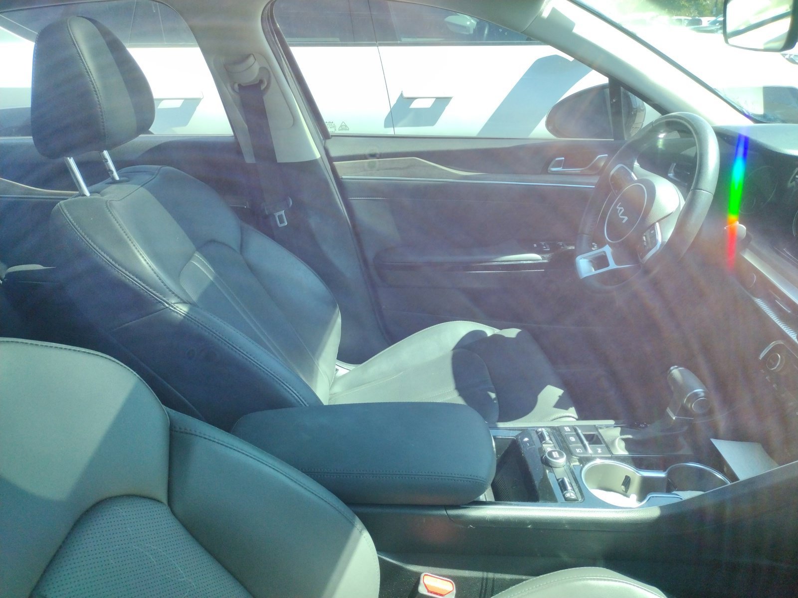 Used 2024 Gray Kia EX image 4
