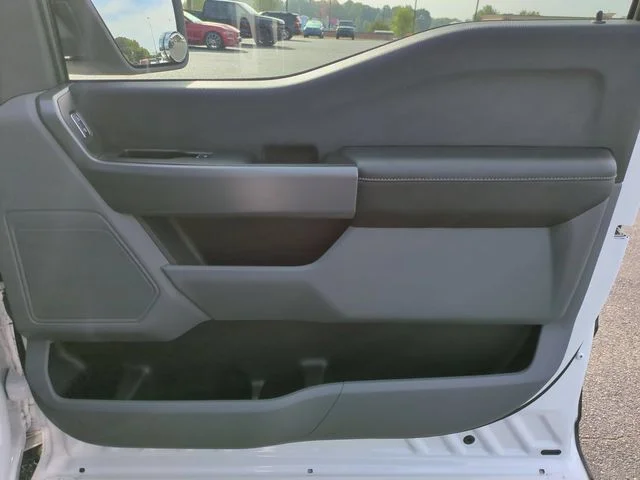 Used 2021 White Ford XLT image 30