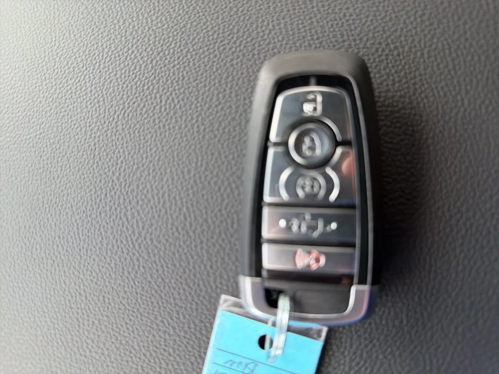 New 2026 Antimatter Blue Metallic Ford XLT image 29
